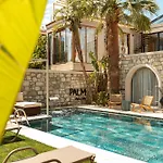 Palm Boutique