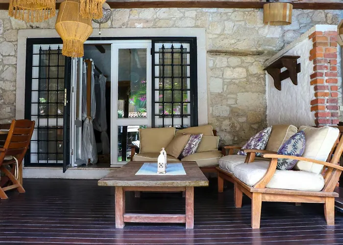Cocopalm Boutique Otel Alaçatı