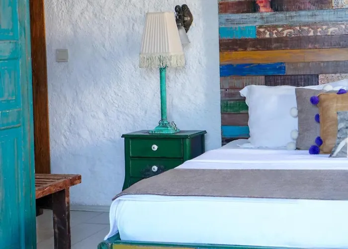 Cocopalm Boutique Otel Alaçatı