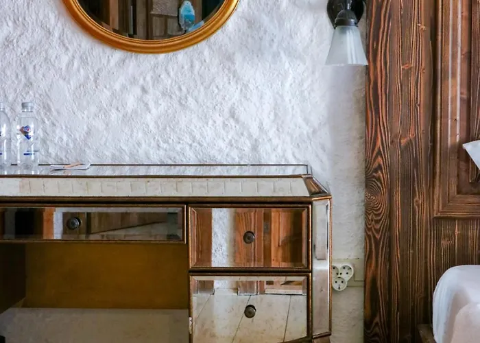 Cocopalm Boutique Otel Alaçatı